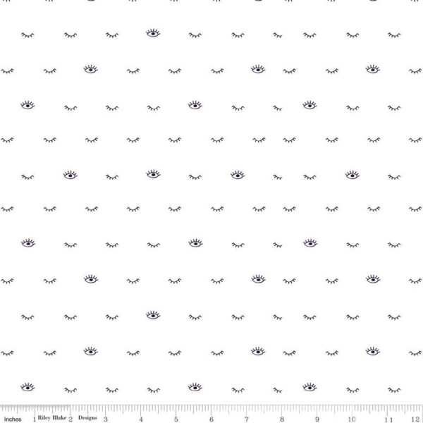 תמונה של בד דגם Grl Pwr Eyelashes White עם סגנון דוגמה מקטגורית אנשים ודמויות ובעל צבע White