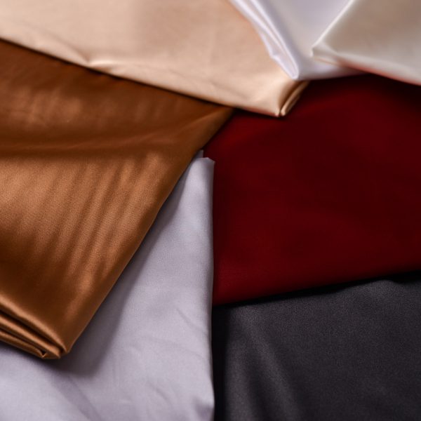 תמונה של בדי סאטן לייקרה במגוון צבעים